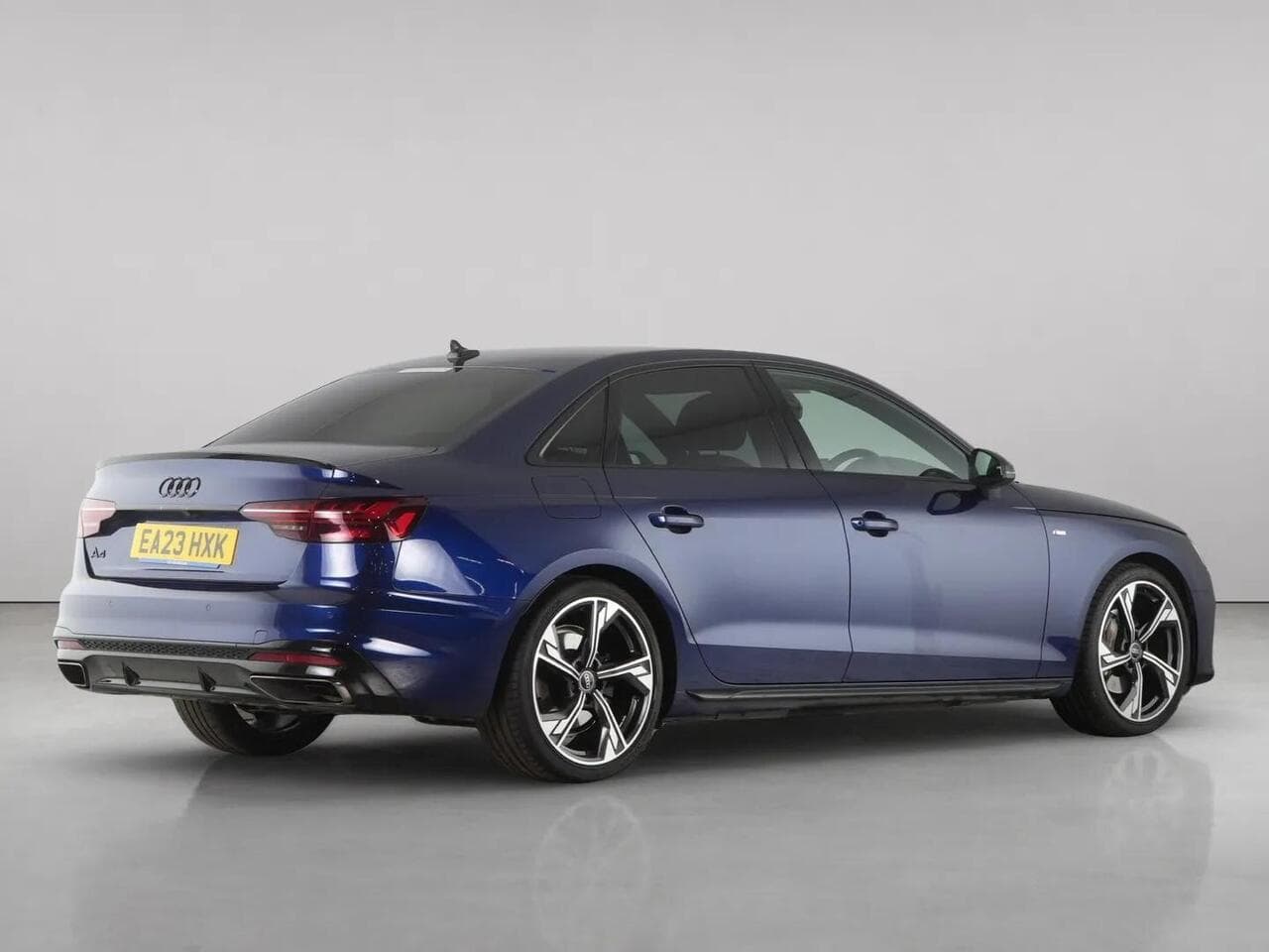 Audi A4 thumbnail Rear Right