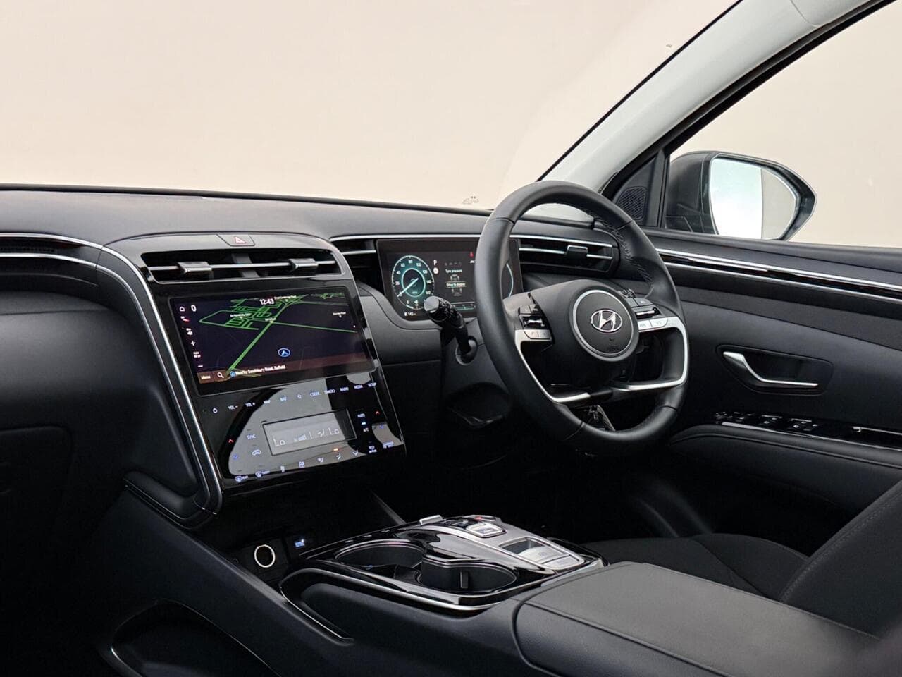 Hyundai TUCSON thumbnail Interior Front