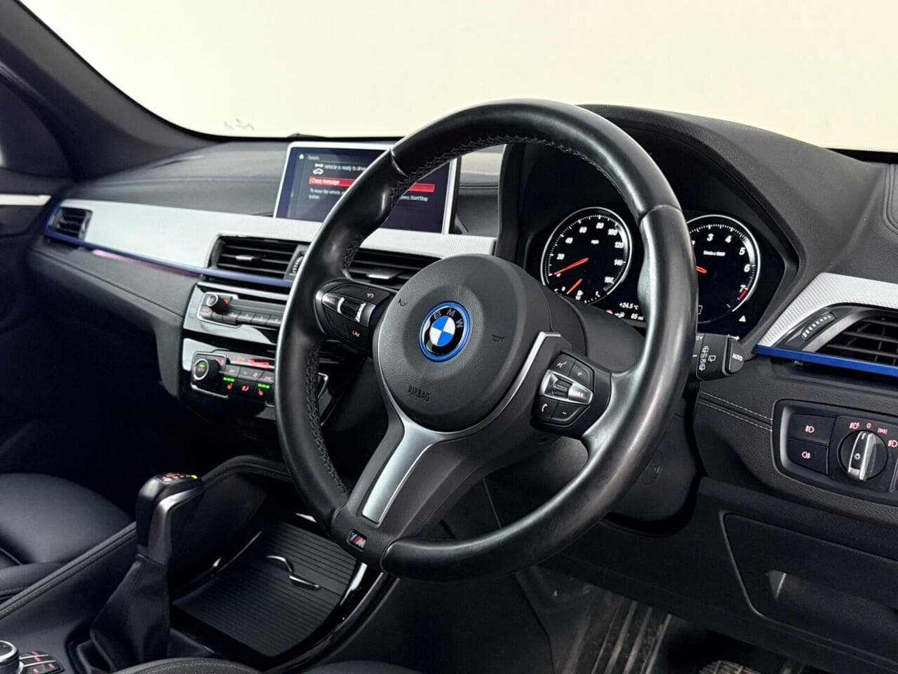 BMW X1 thumbnail Steering Wheel