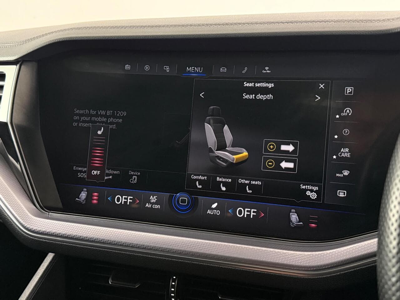 Volkswagen Touareg thumbnail Infotainment System