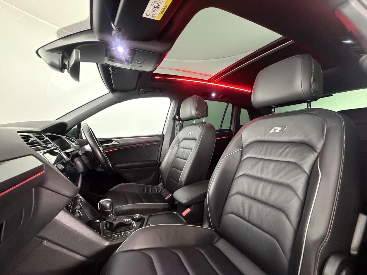 Volkswagen Tiguan thumbnail Seat Front Passenger