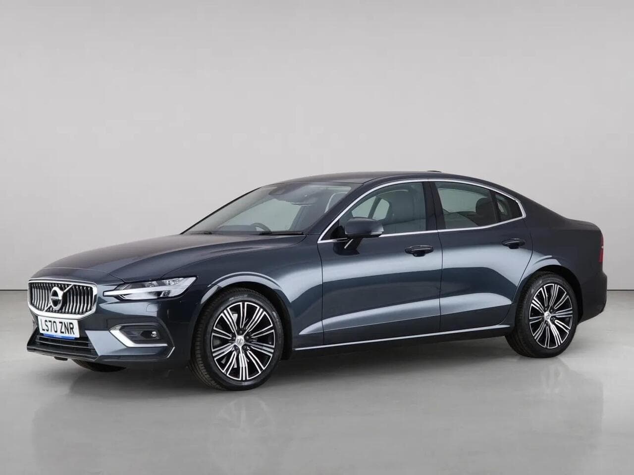 Volvo S60 thumbnail Front Left
