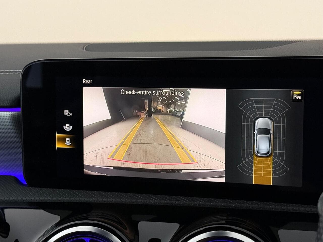 Mercedes-Benz A Class thumbnail Infotainment System