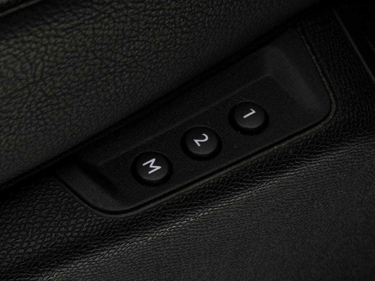 DS AUTOMOBILES DS 7 CROSSBACK thumbnail Misc Controls