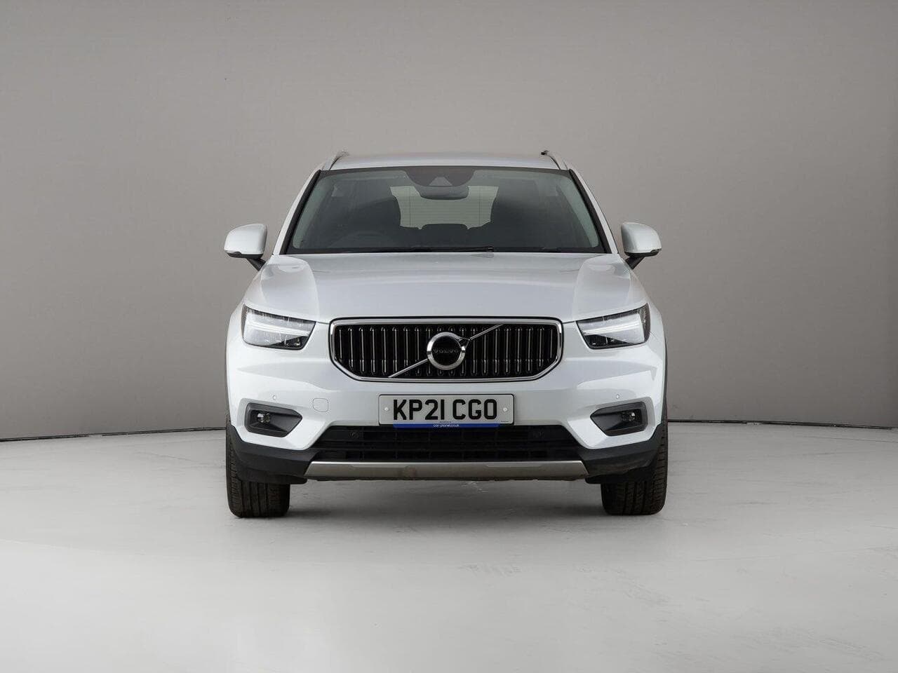 Volvo XC40 thumbnail Front