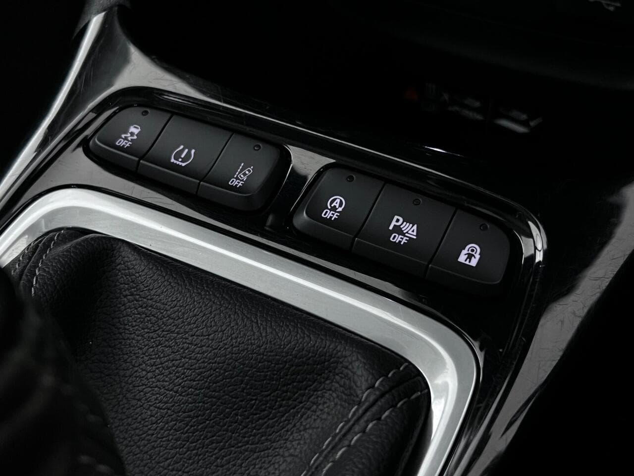Vauxhall Crossland thumbnail Misc Controls