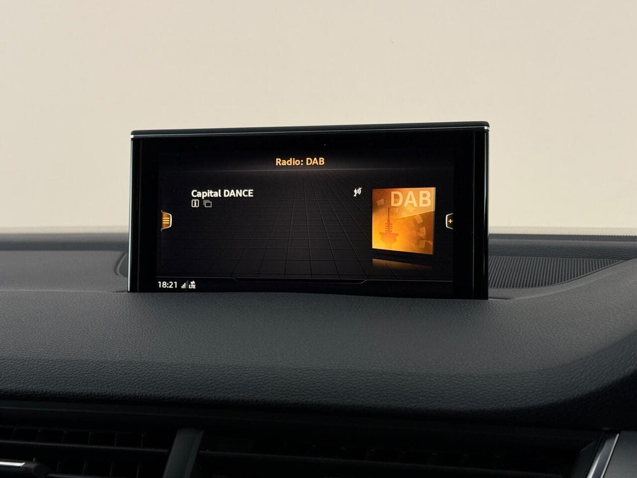 Audi Q7 thumbnail Infotainment System