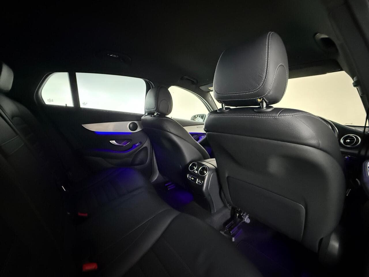 Mercedes-Benz GLC thumbnail Seats Rear