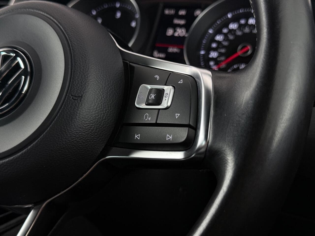 Volkswagen Golf thumbnail Misc Controls