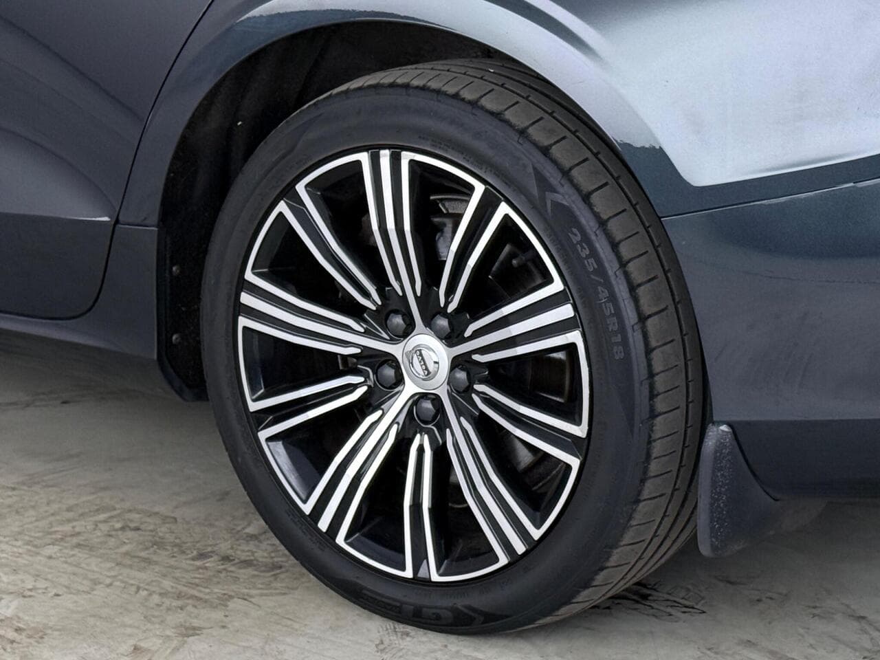 Volvo S60 thumbnail Wheel