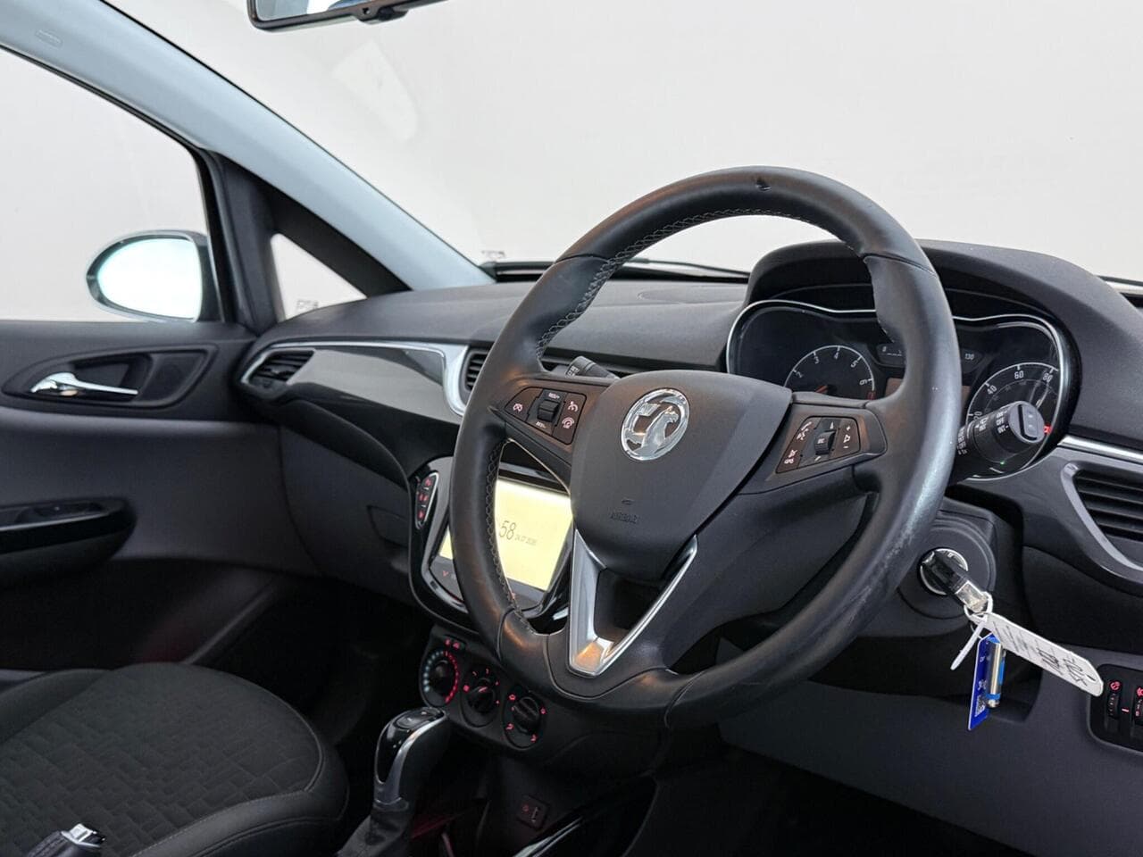 Vauxhall Corsa thumbnail Interior Front