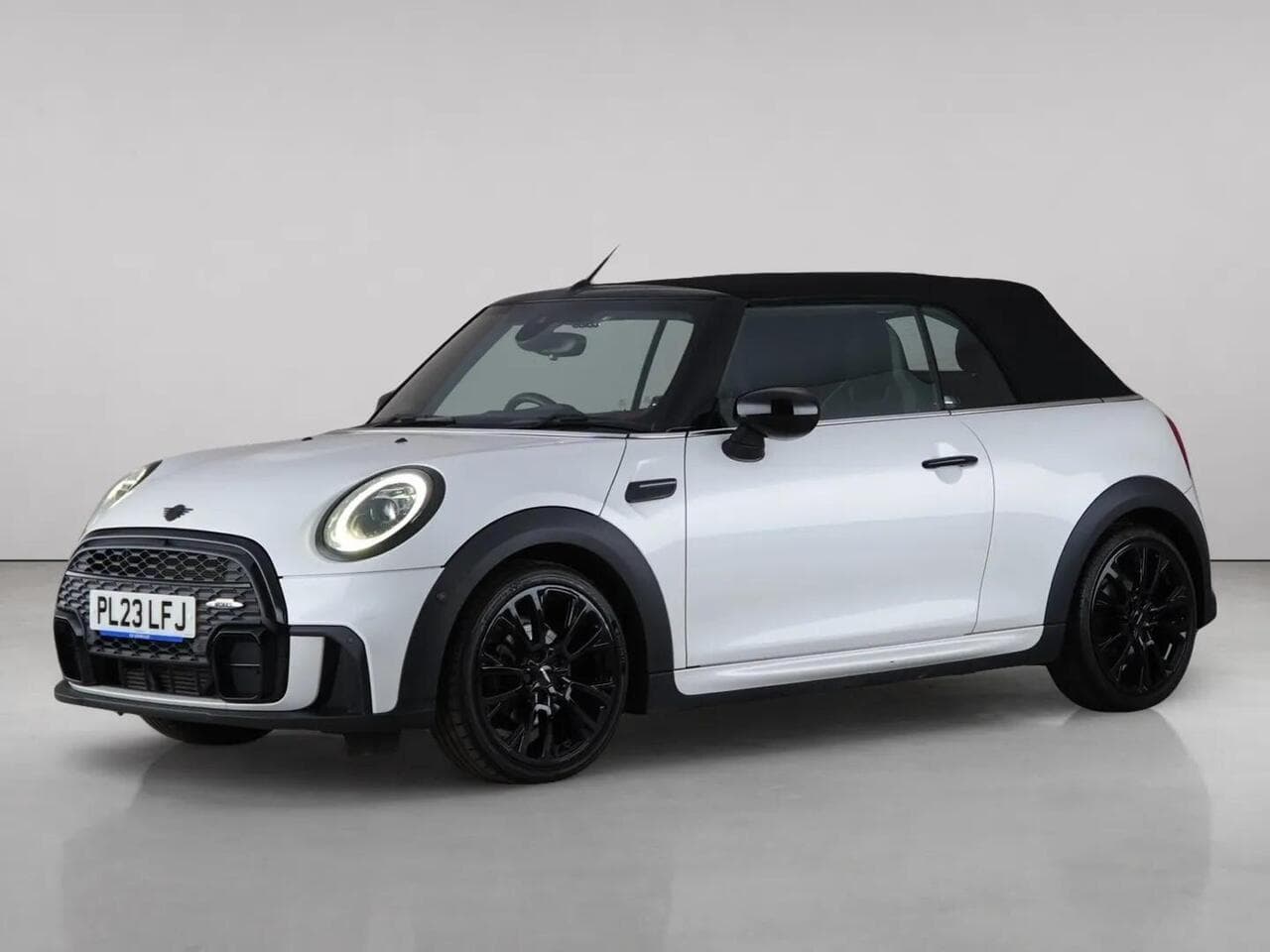 MINI Convertible thumbnail Front Left