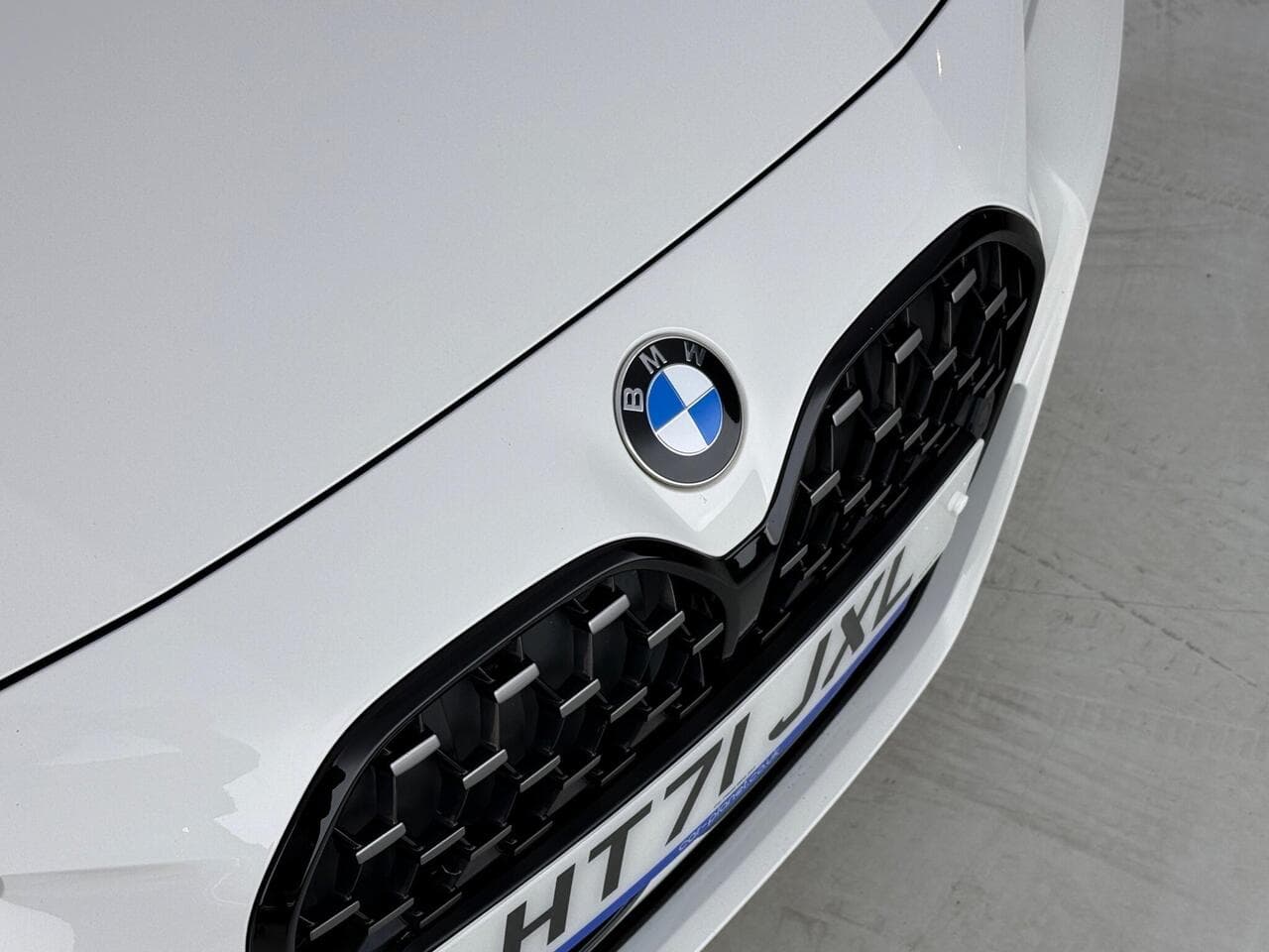 BMW 4 Series thumbnail Badge Exterior
