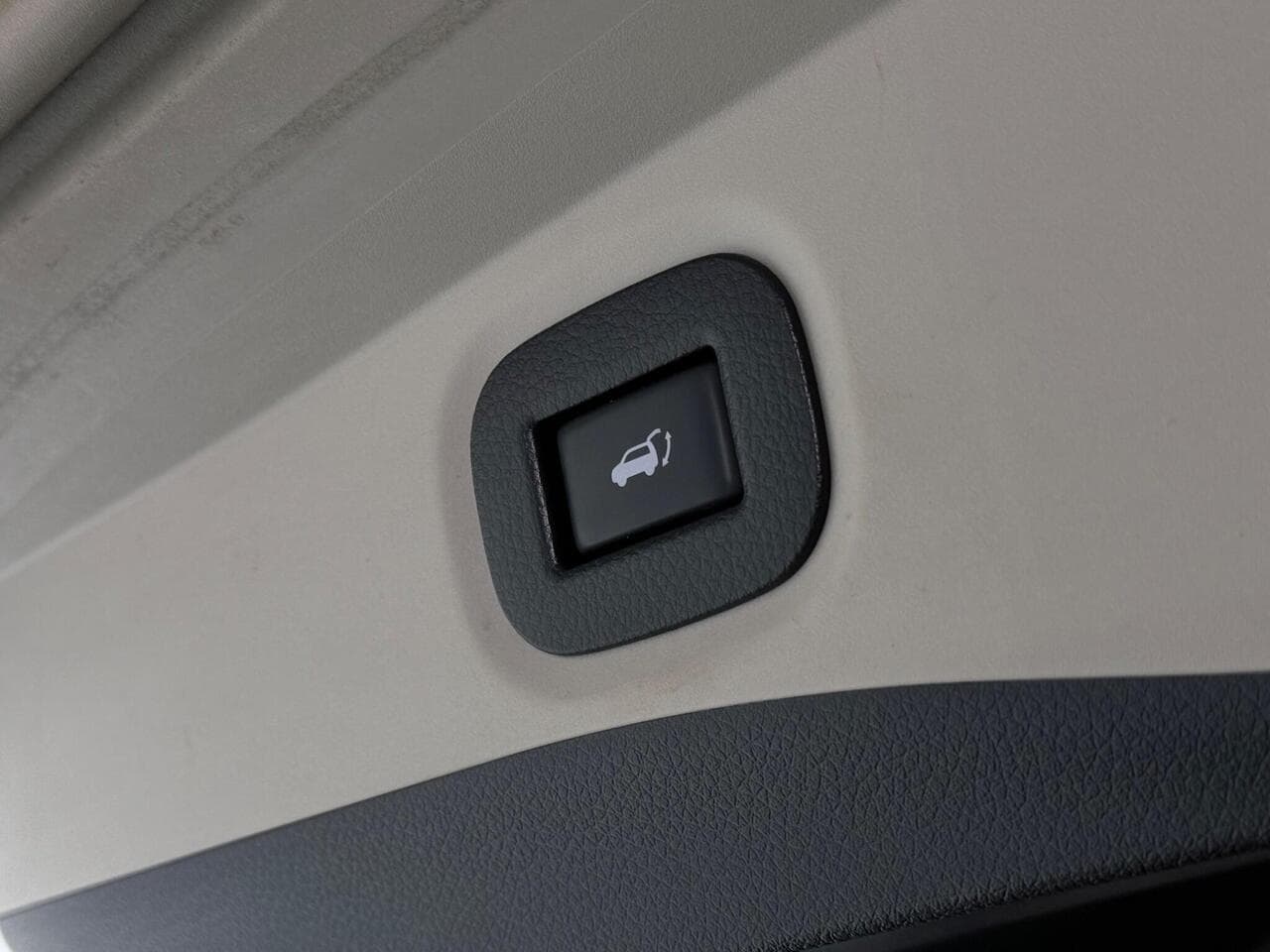 Nissan X-Trail thumbnail Misc Controls