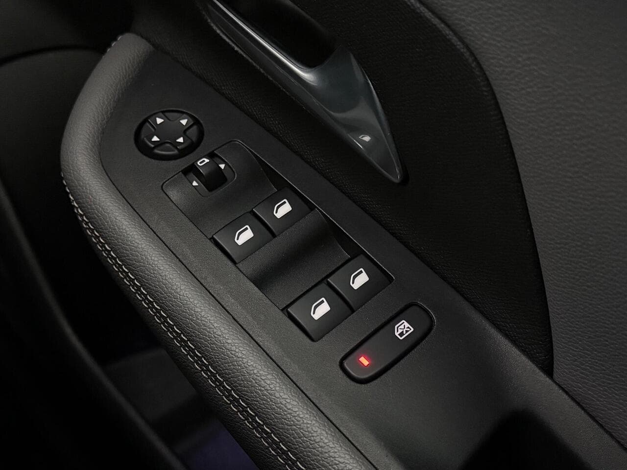 Vauxhall Mokka thumbnail Misc Controls
