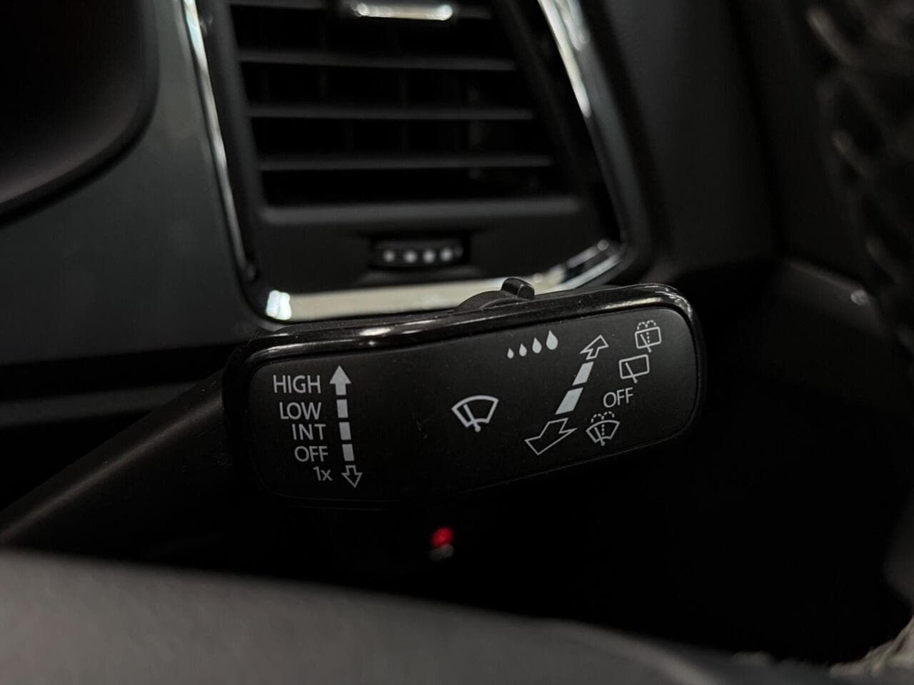 SEAT Ateca thumbnail Misc Controls