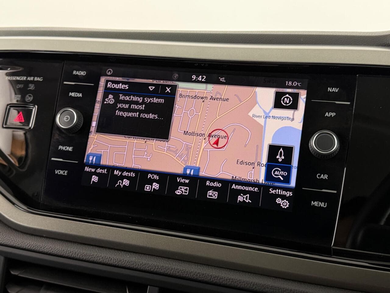Volkswagen Polo thumbnail Infotainment System