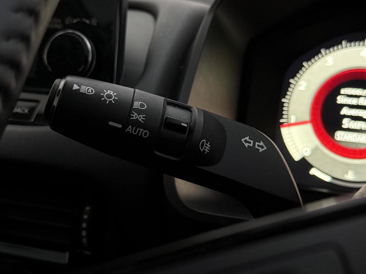 Nissan Qashqai thumbnail Misc Controls