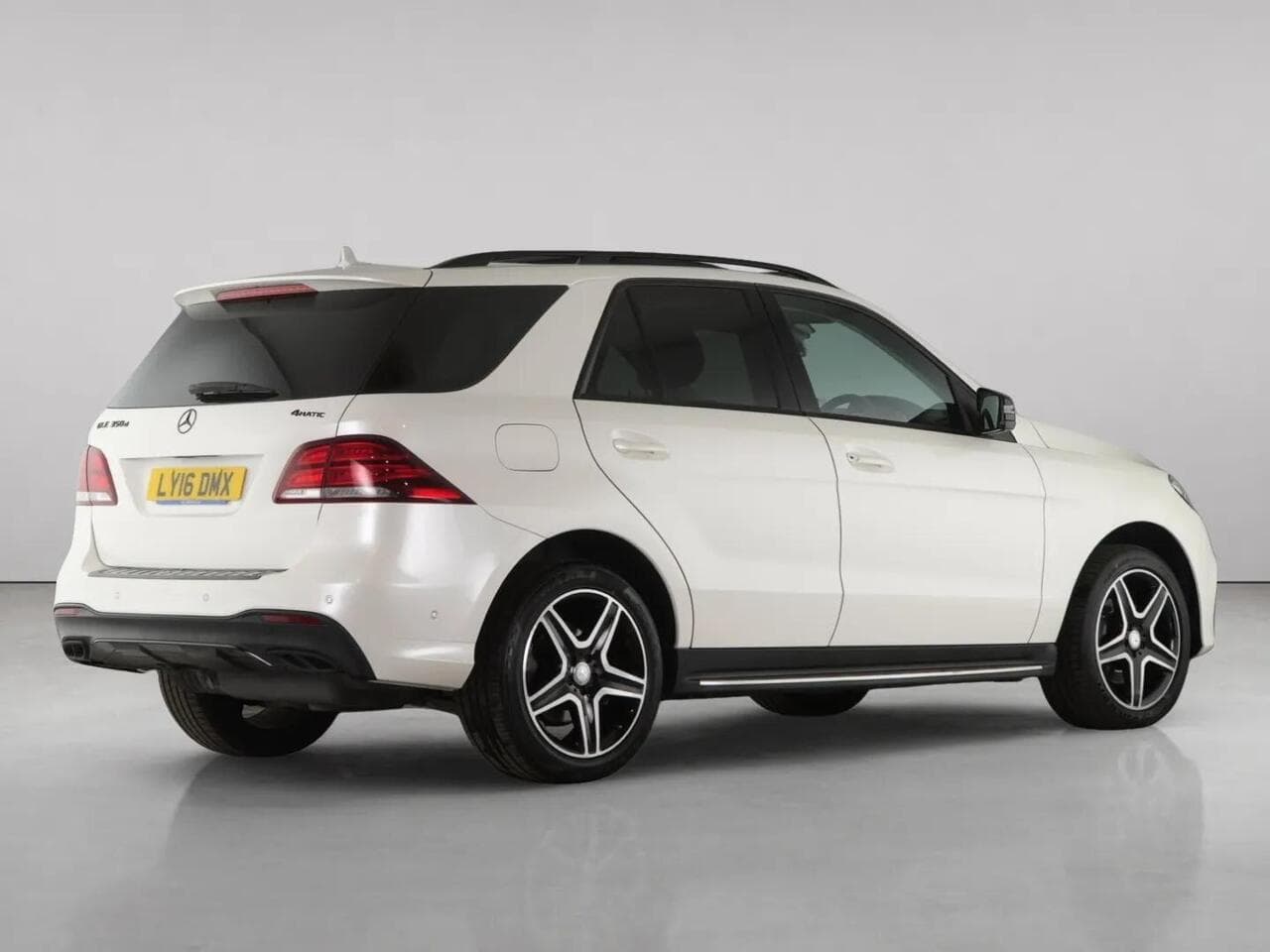 Mercedes-Benz GLE thumbnail Rear Right