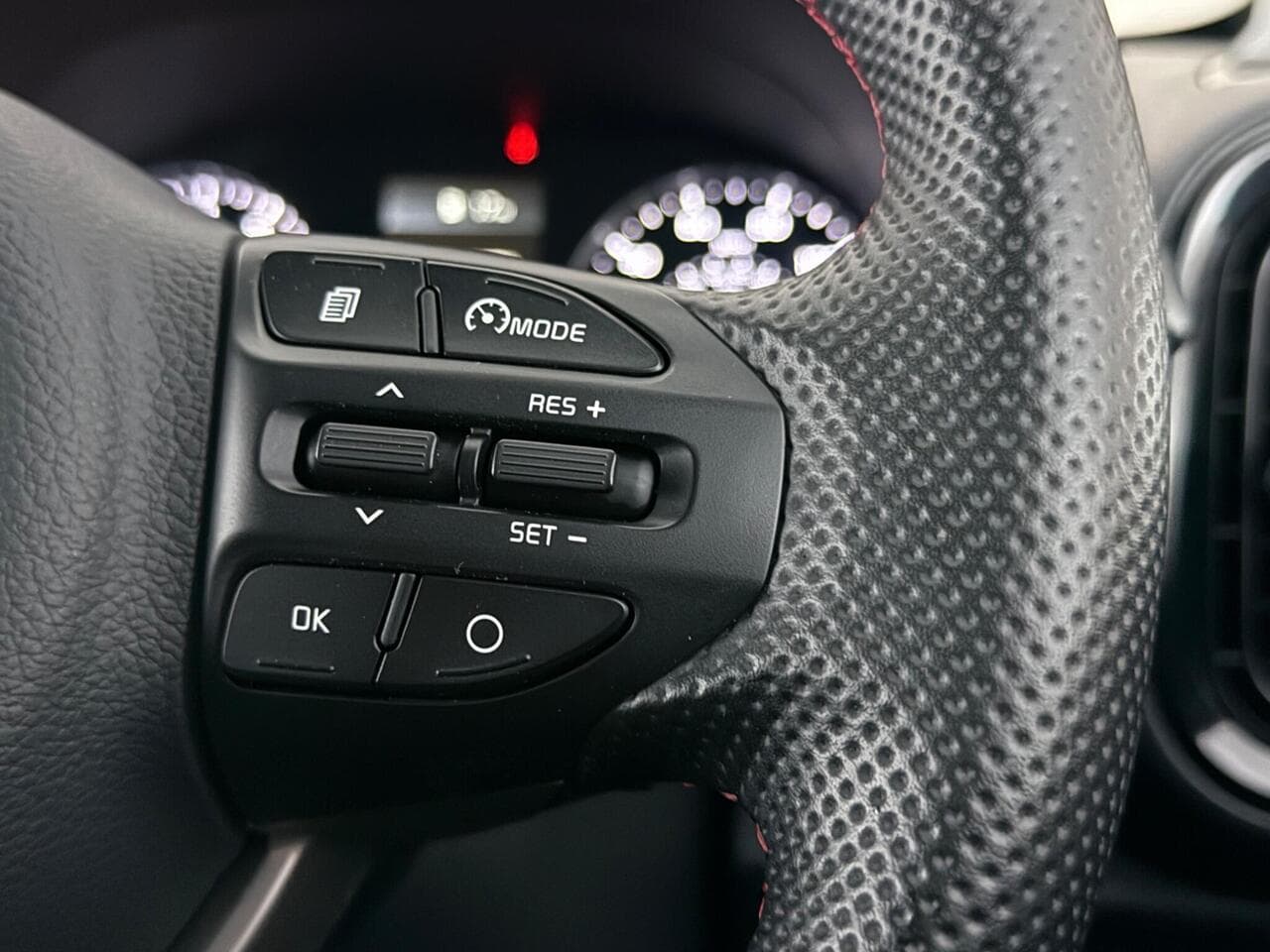 Kia Picanto thumbnail Misc Controls