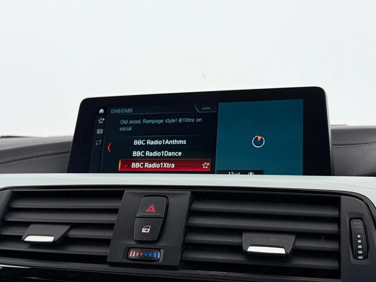 BMW 4 Series Gran Coupe thumbnail Infotainment System
