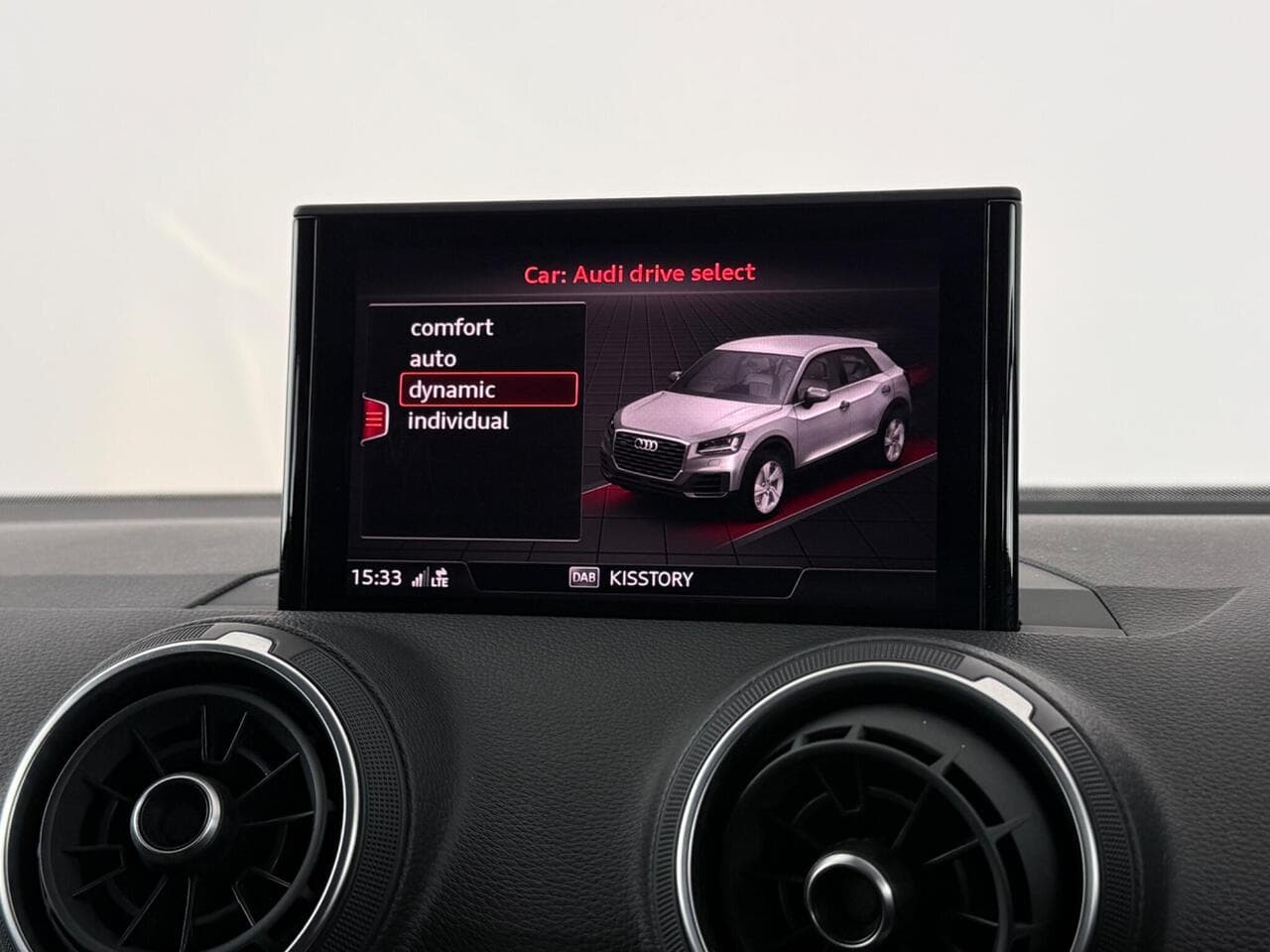 Audi Q2 thumbnail Infotainment System