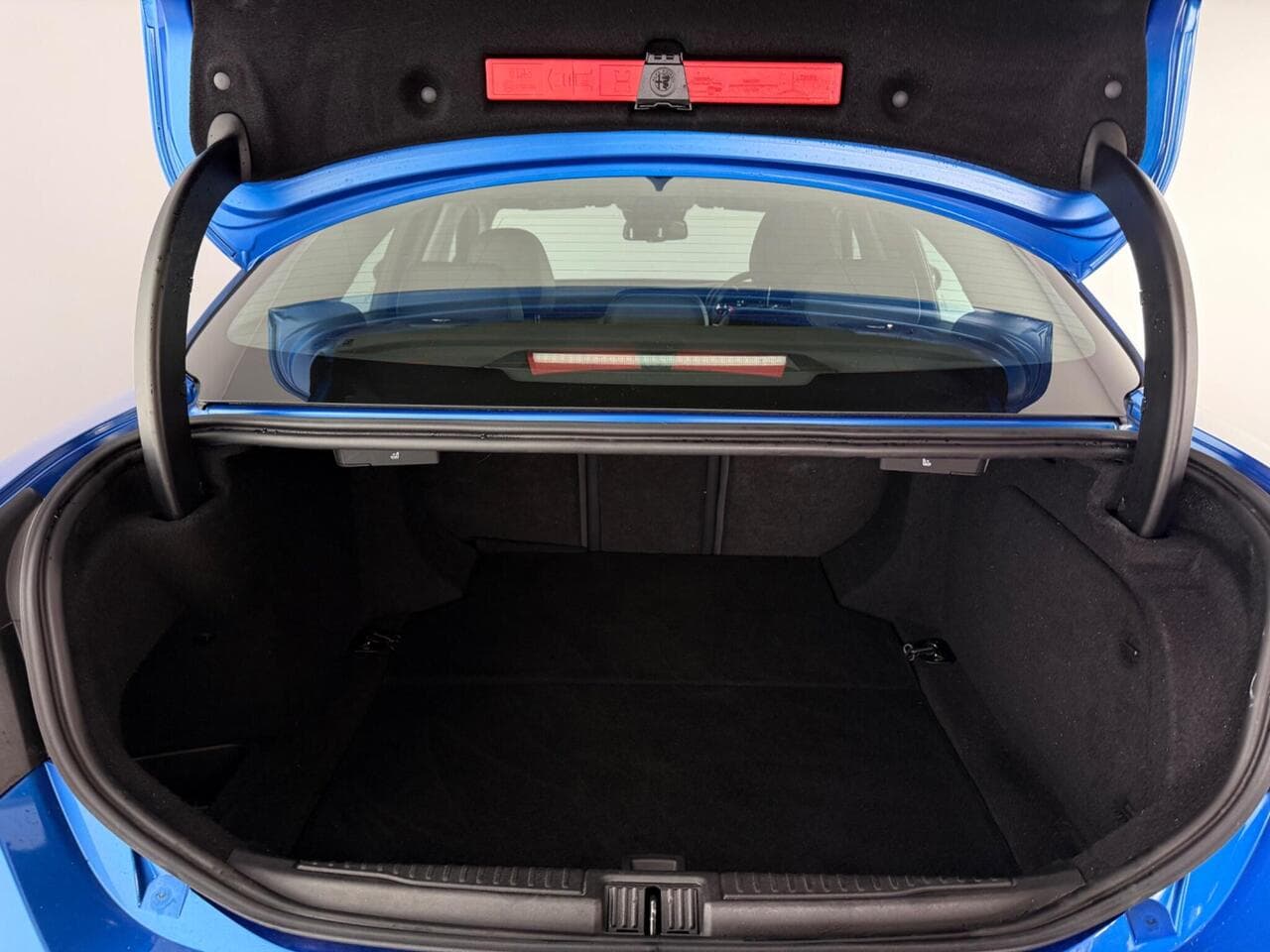 Alfa Romeo Giulia thumbnail Boot
