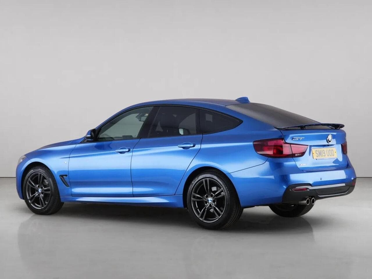 BMW 3 Series Gran Turismo thumbnail Rear Left