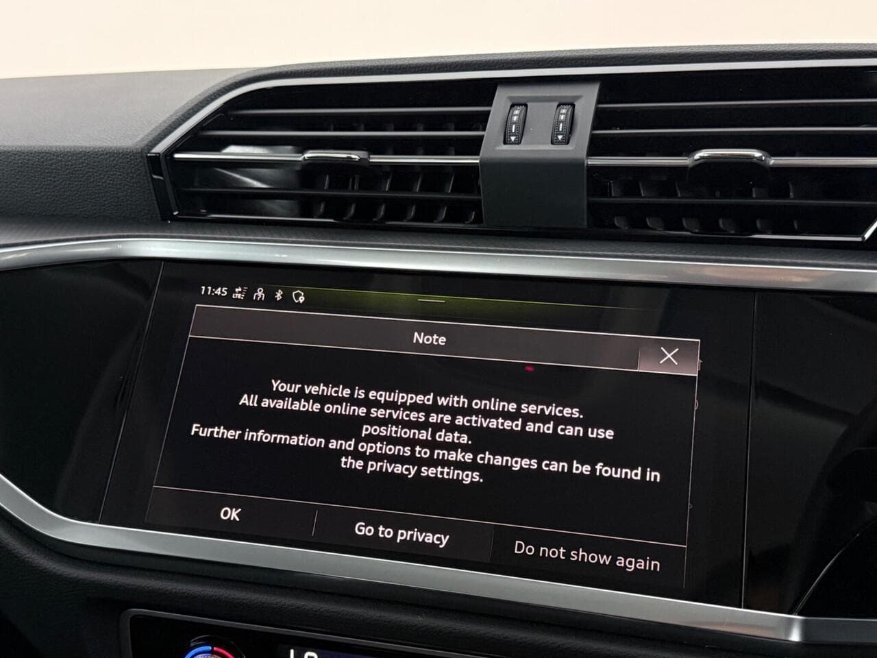 Audi Q3 thumbnail Infotainment System