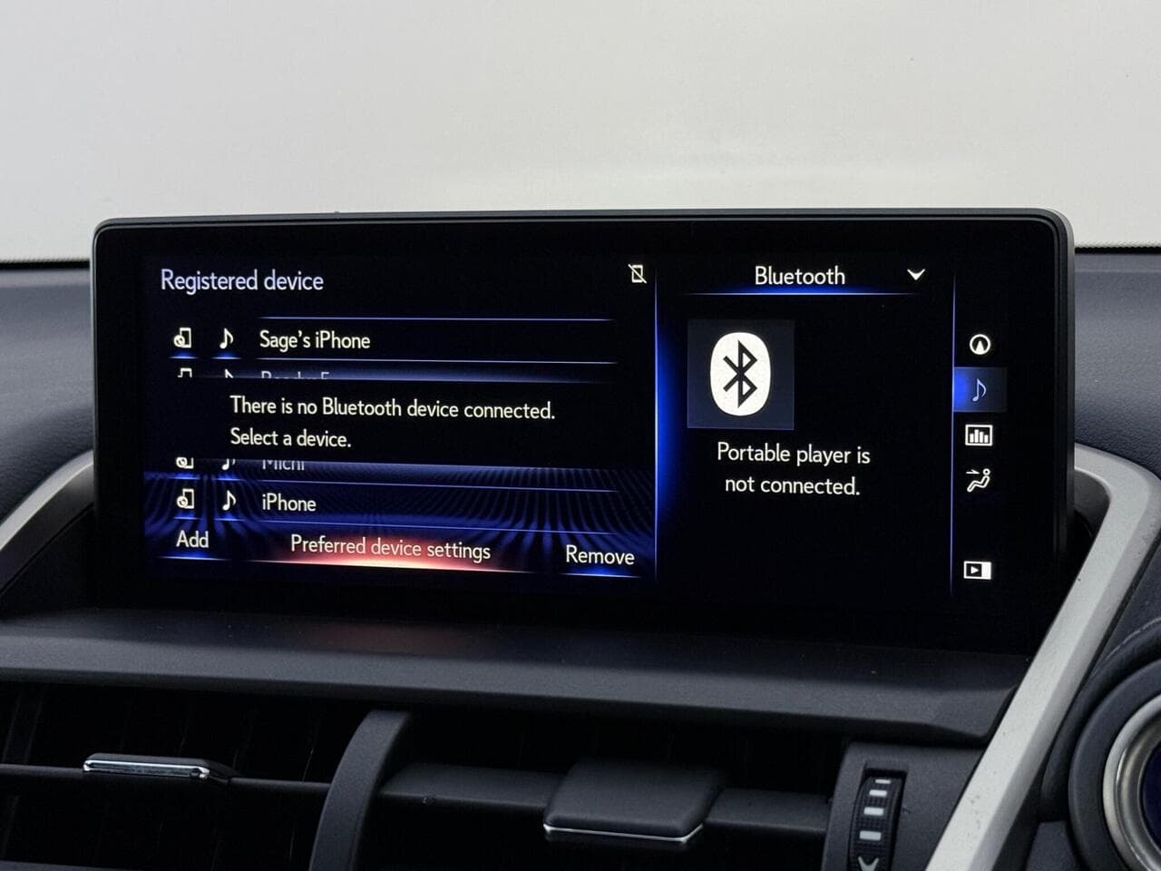 Lexus NX thumbnail Infotainment System