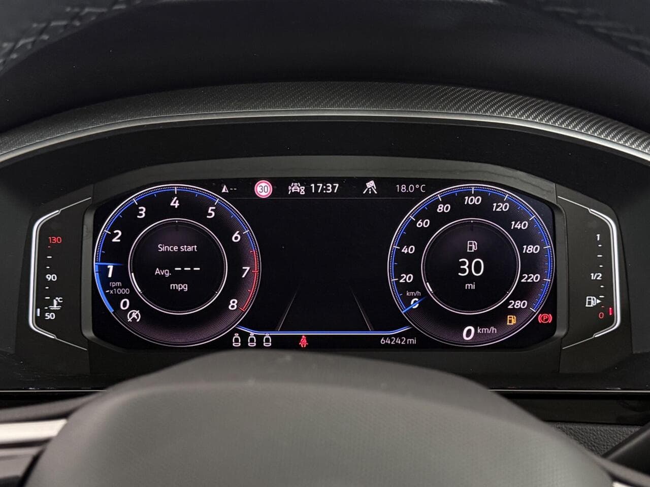 Volkswagen Arteon thumbnail Driver Instruments