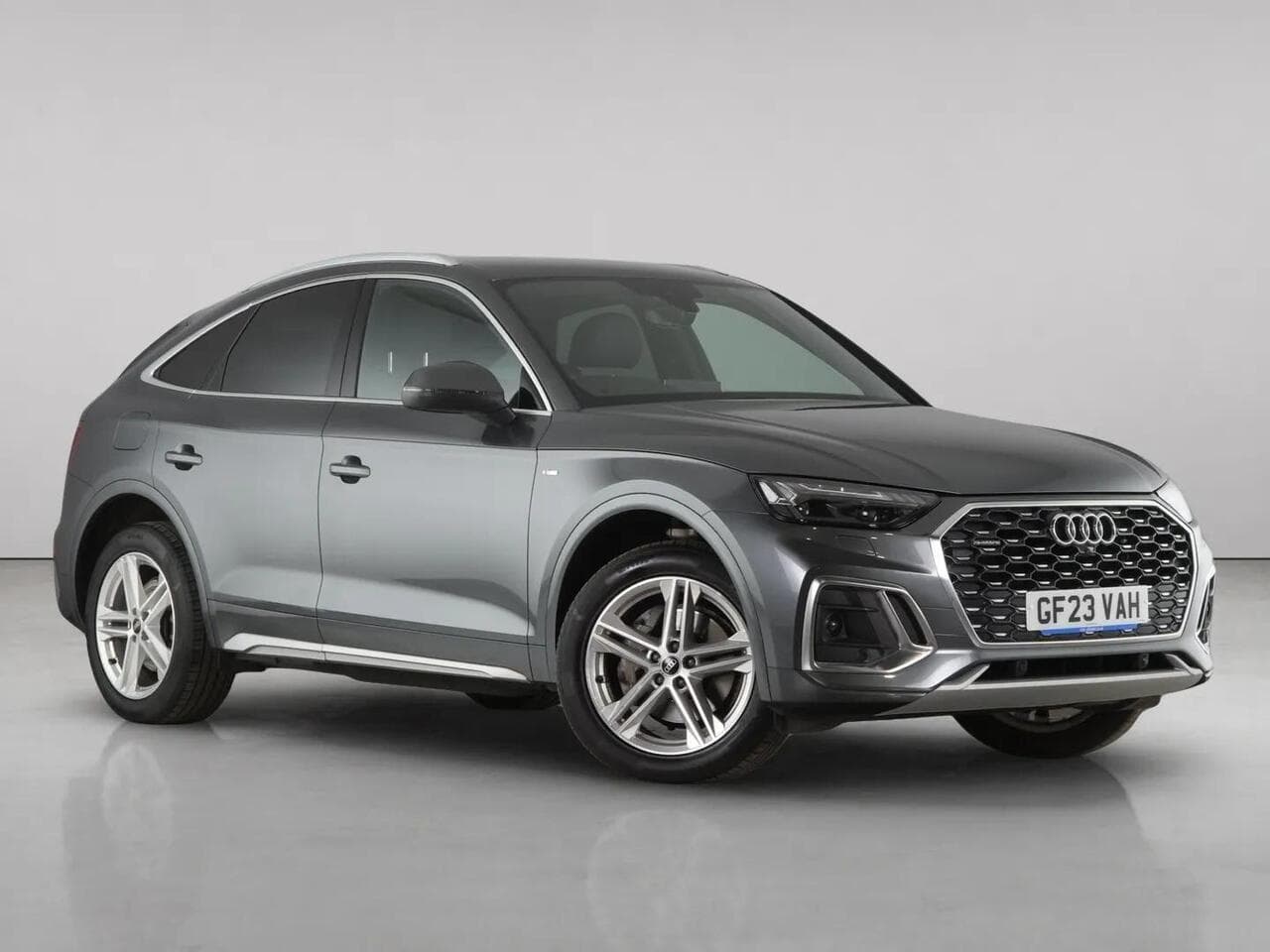 Audi Q5 - Audi Q5 2.0 TDI 40 S line Sportback 5dr Diesel S Tronic quattro Euro 6 (s/s) (204 ps)