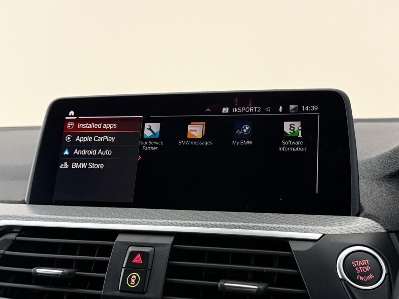 BMW X3 thumbnail Infotainment System
