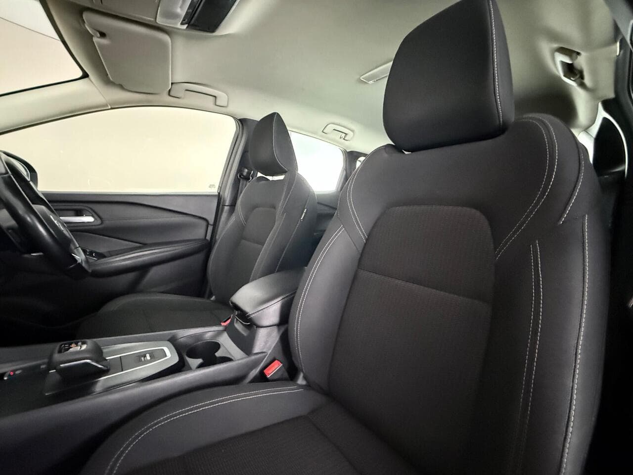 Nissan Qashqai thumbnail Seat Front Passenger