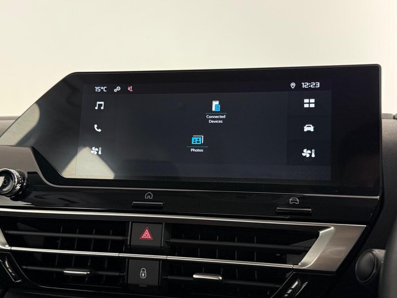 Citroen C4 thumbnail Infotainment System