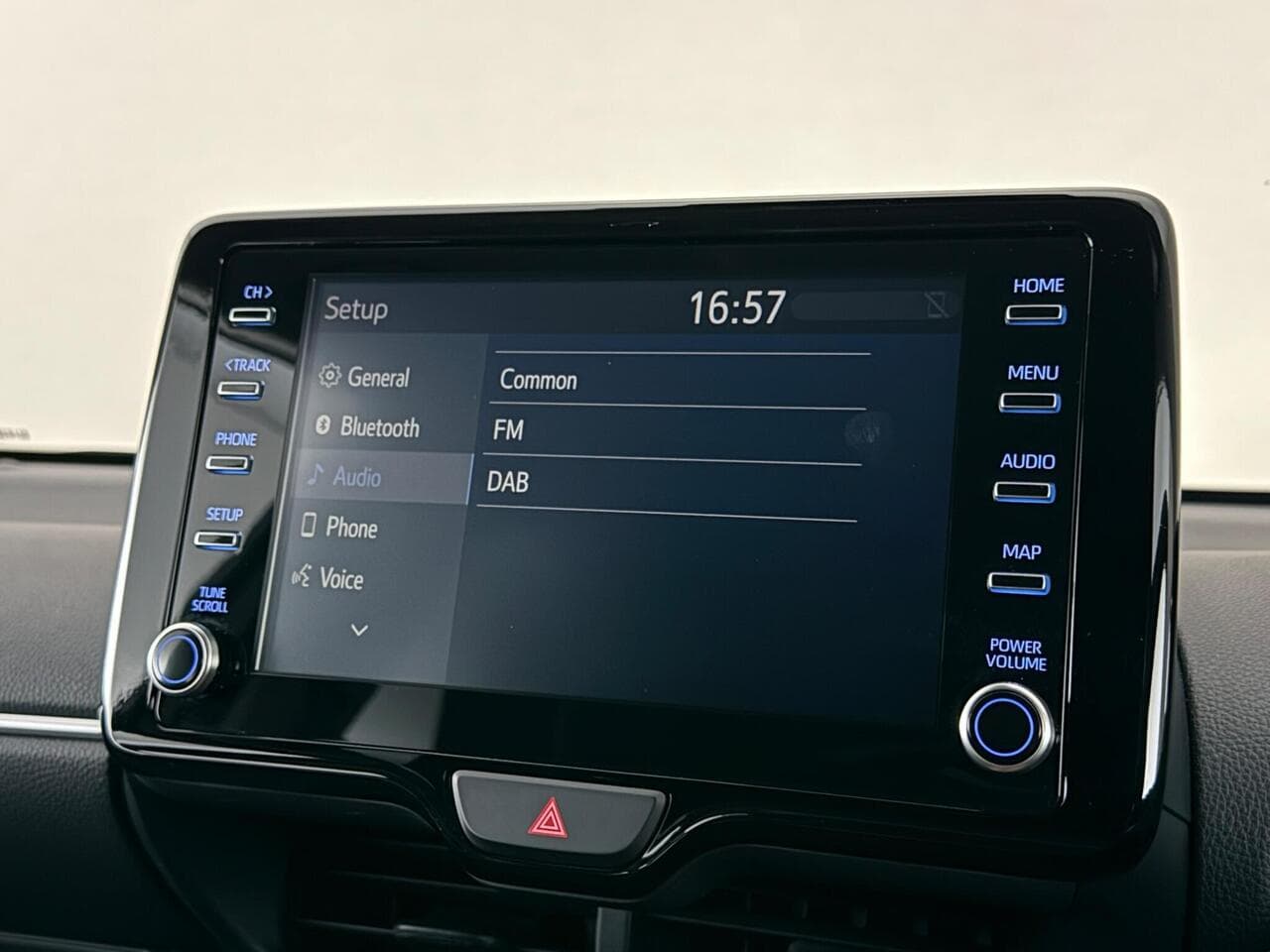 Toyota Yaris thumbnail Infotainment System