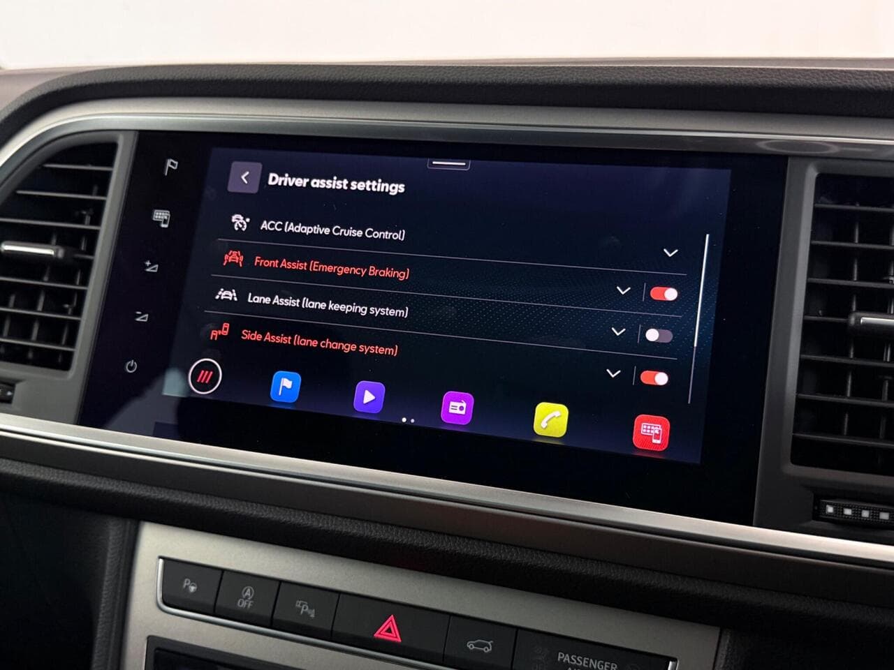 SEAT Ateca thumbnail Infotainment System