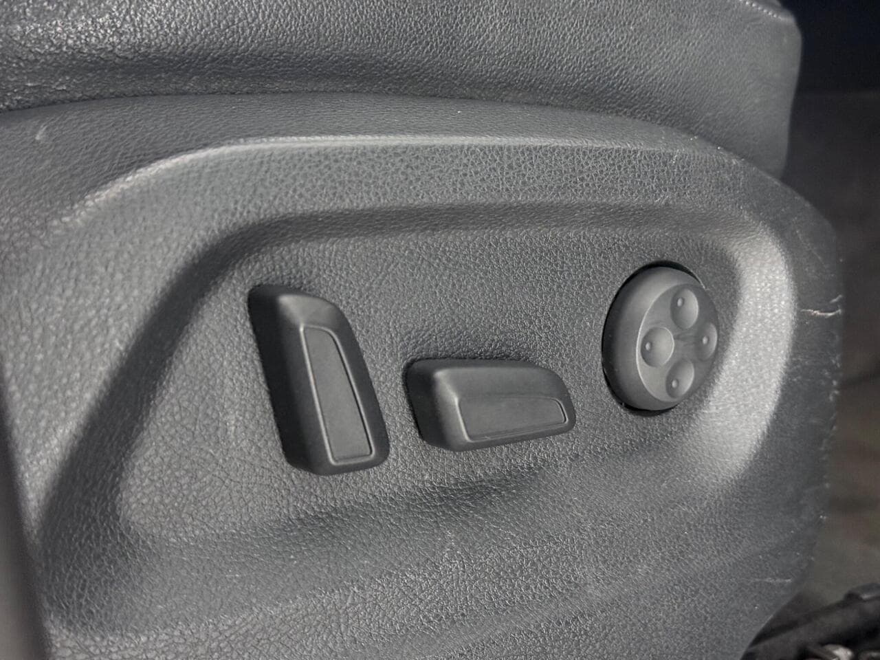 Audi Q5 thumbnail Misc Controls