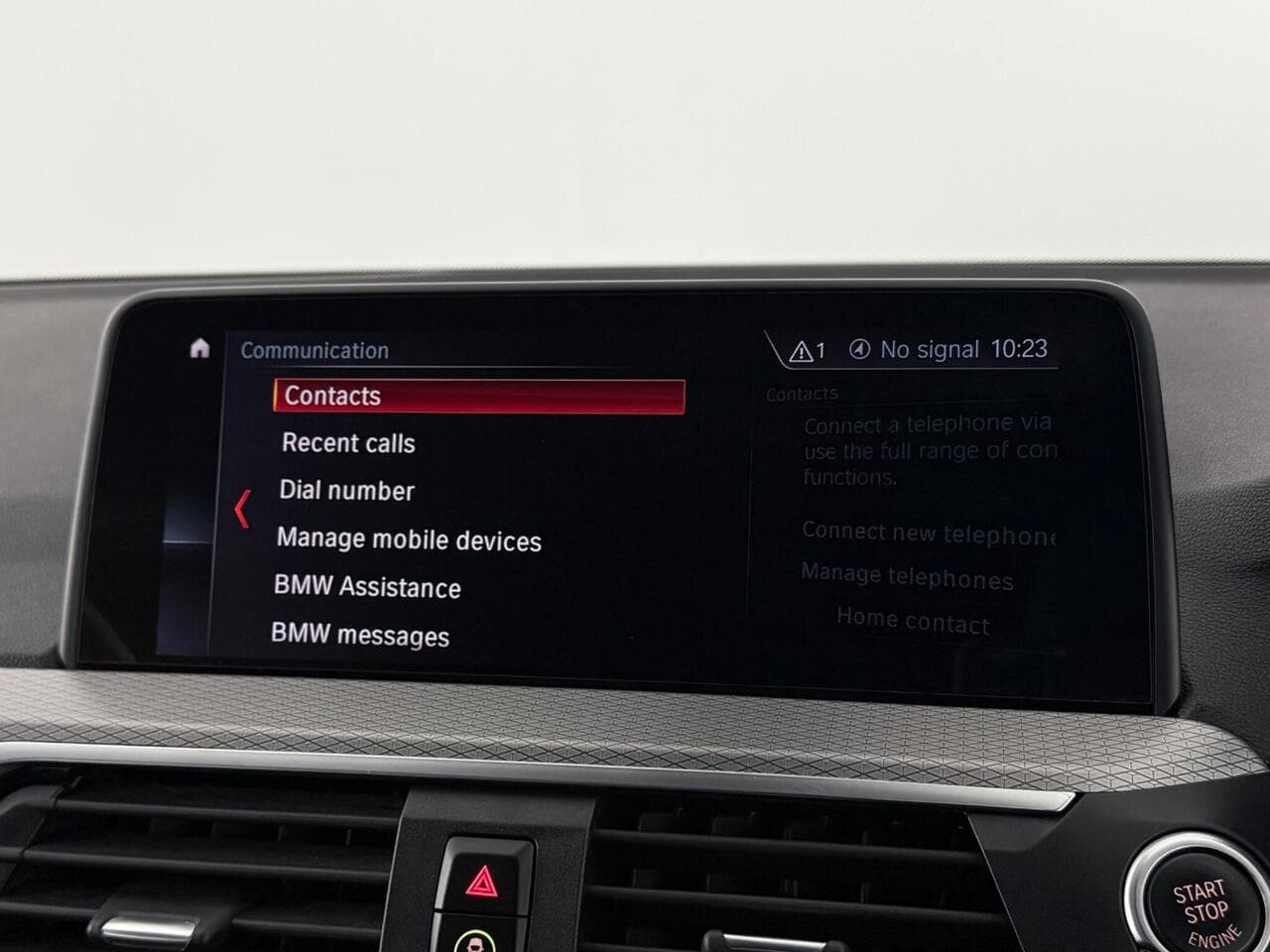 BMW X4 thumbnail Infotainment System