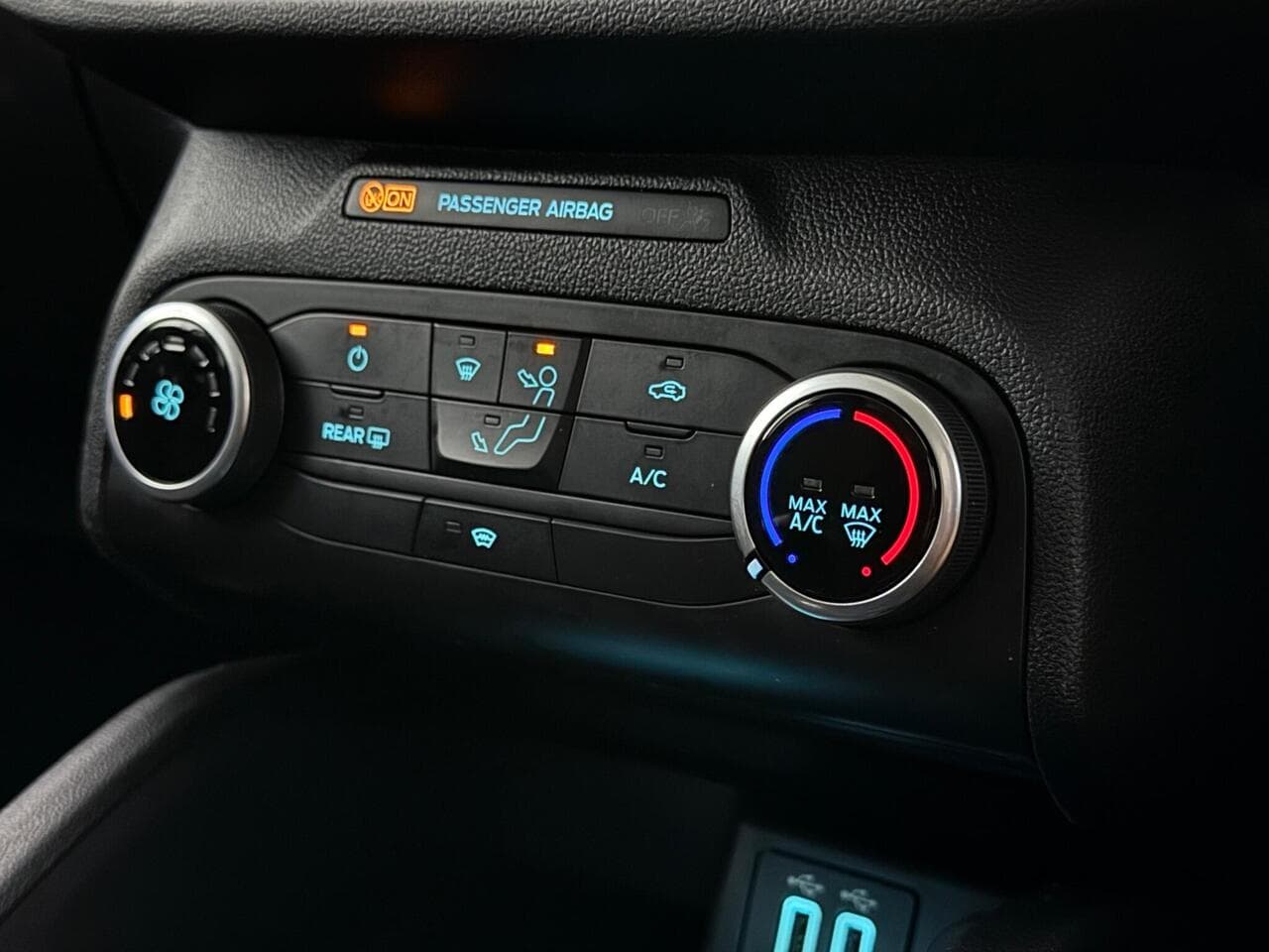 Ford Focus thumbnail Misc Controls