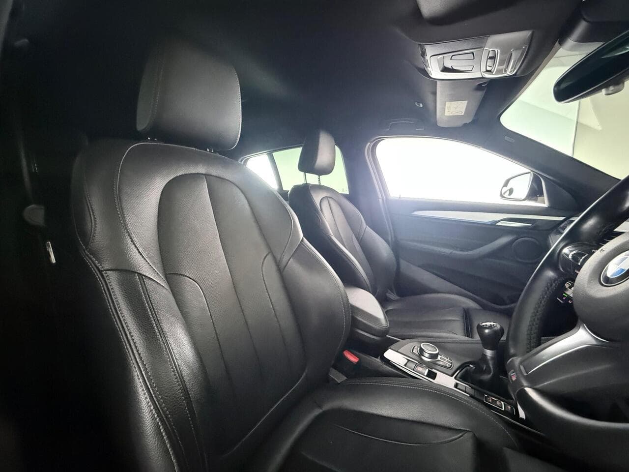BMW X2 thumbnail Seat Driver