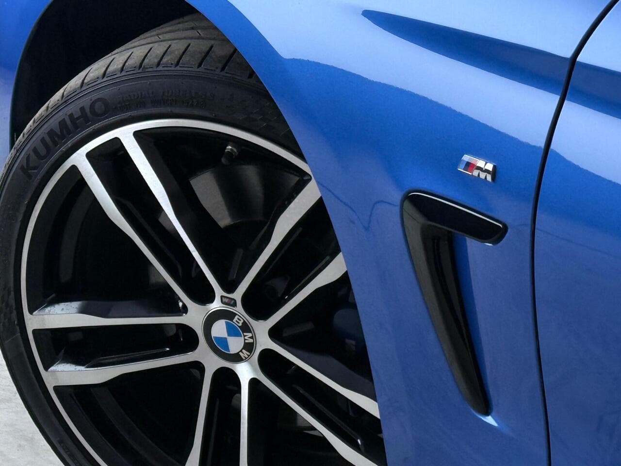 BMW 4 Series thumbnail Wheel