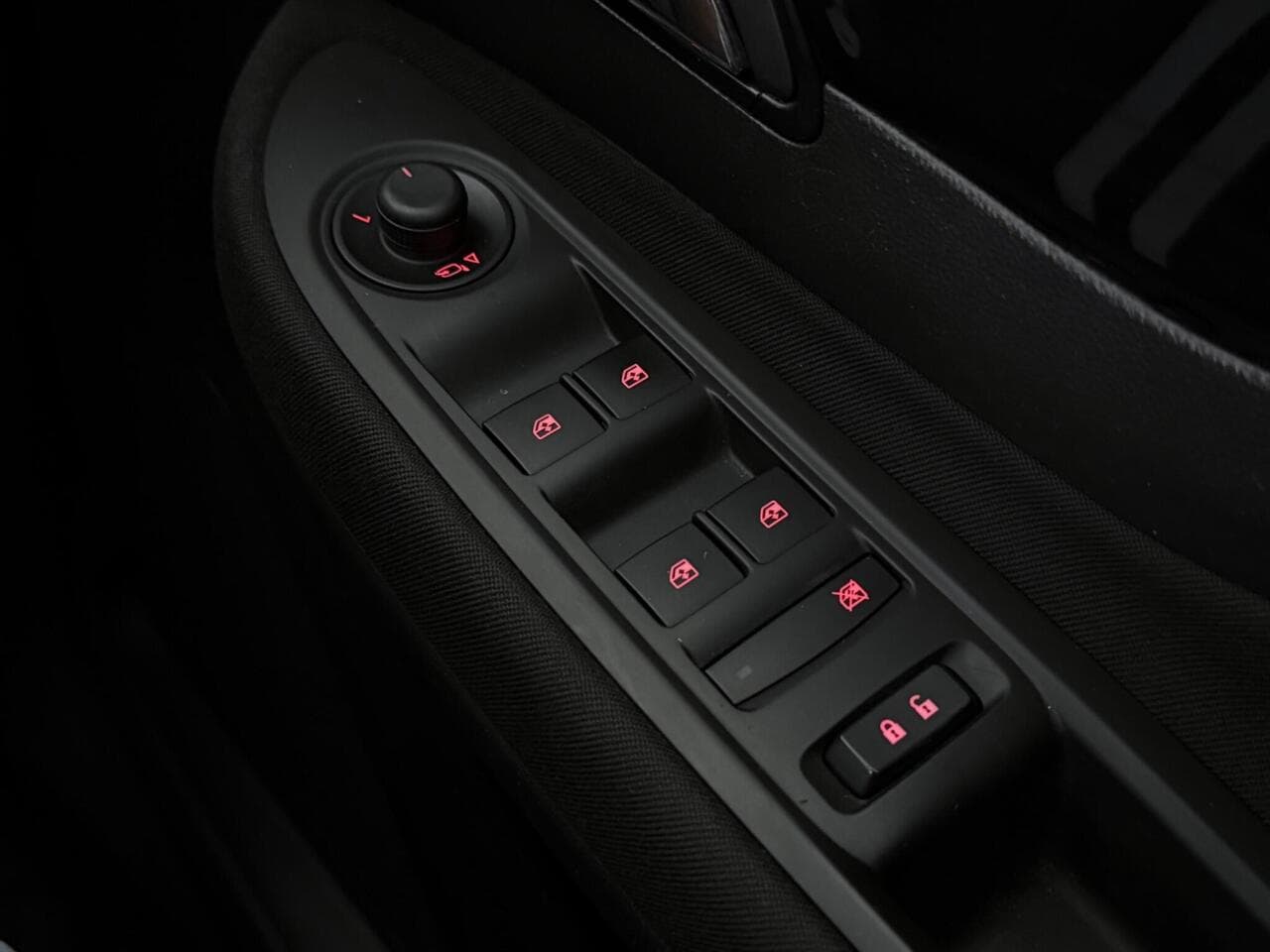 Vauxhall Mokka X thumbnail Misc Controls