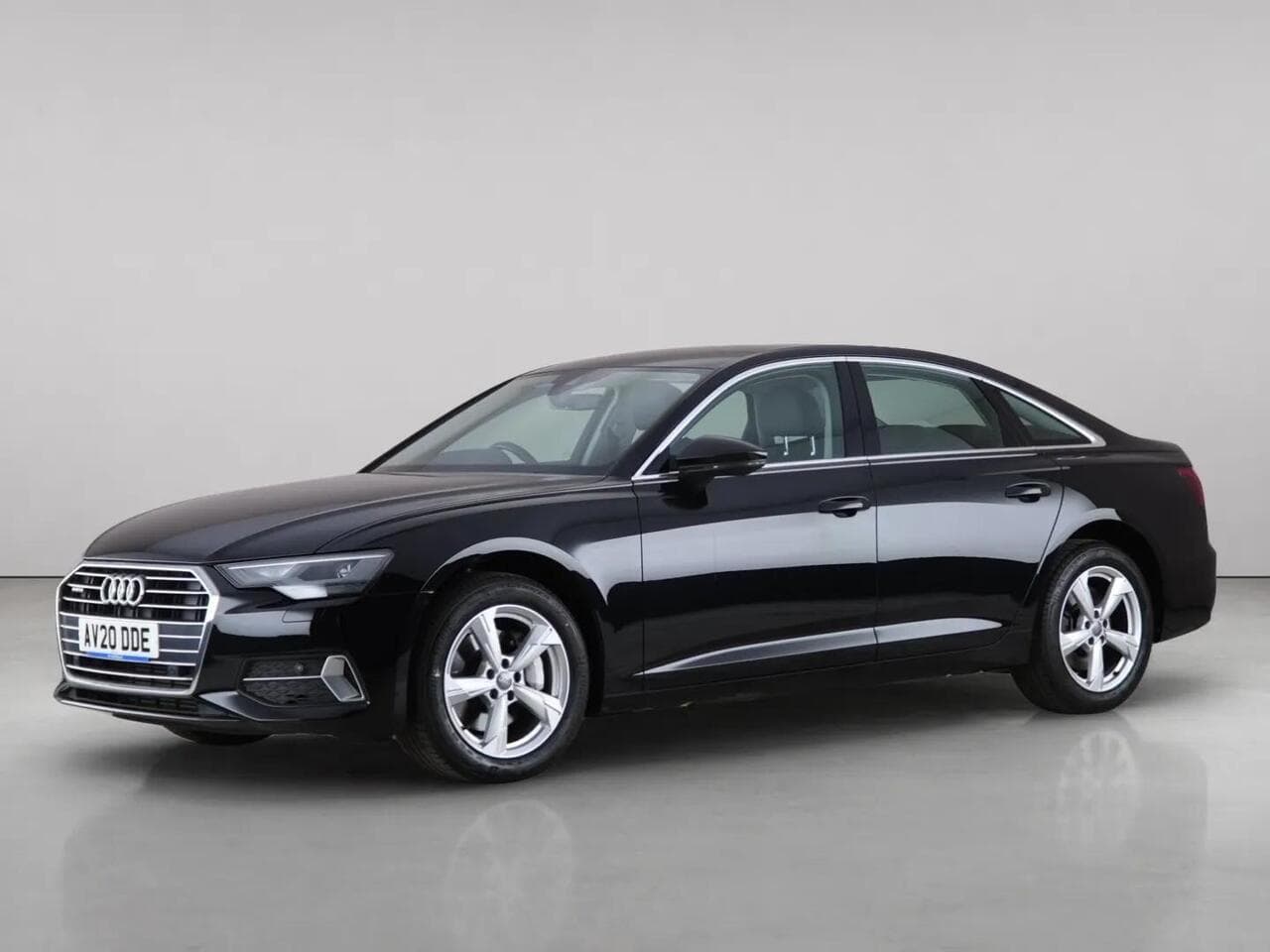 Audi A6 Saloon thumbnail Front Left
