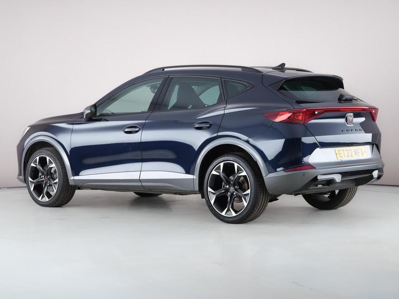 CUPRA Formentor thumbnail Side Left