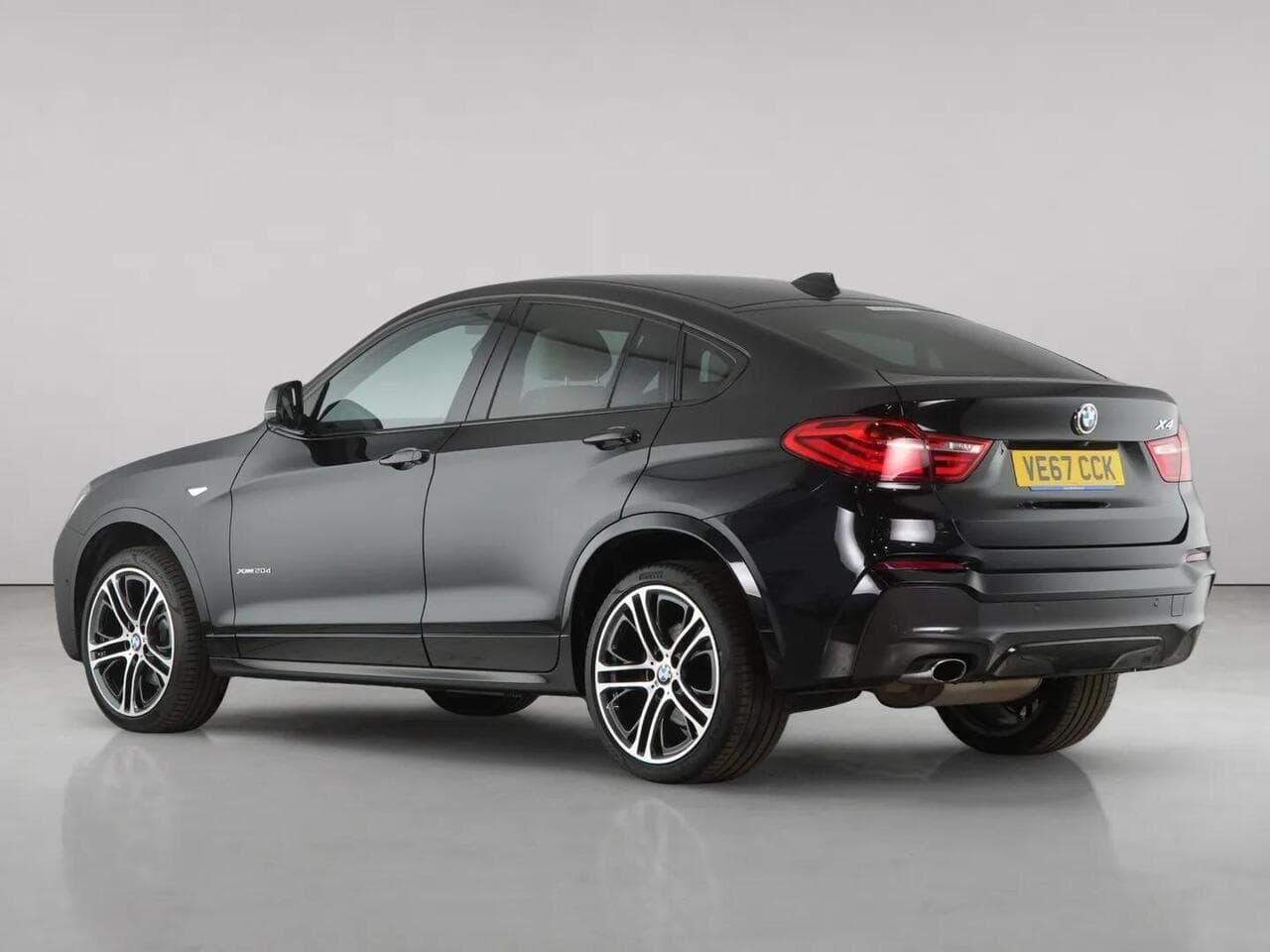 BMW X4 thumbnail Rear Left