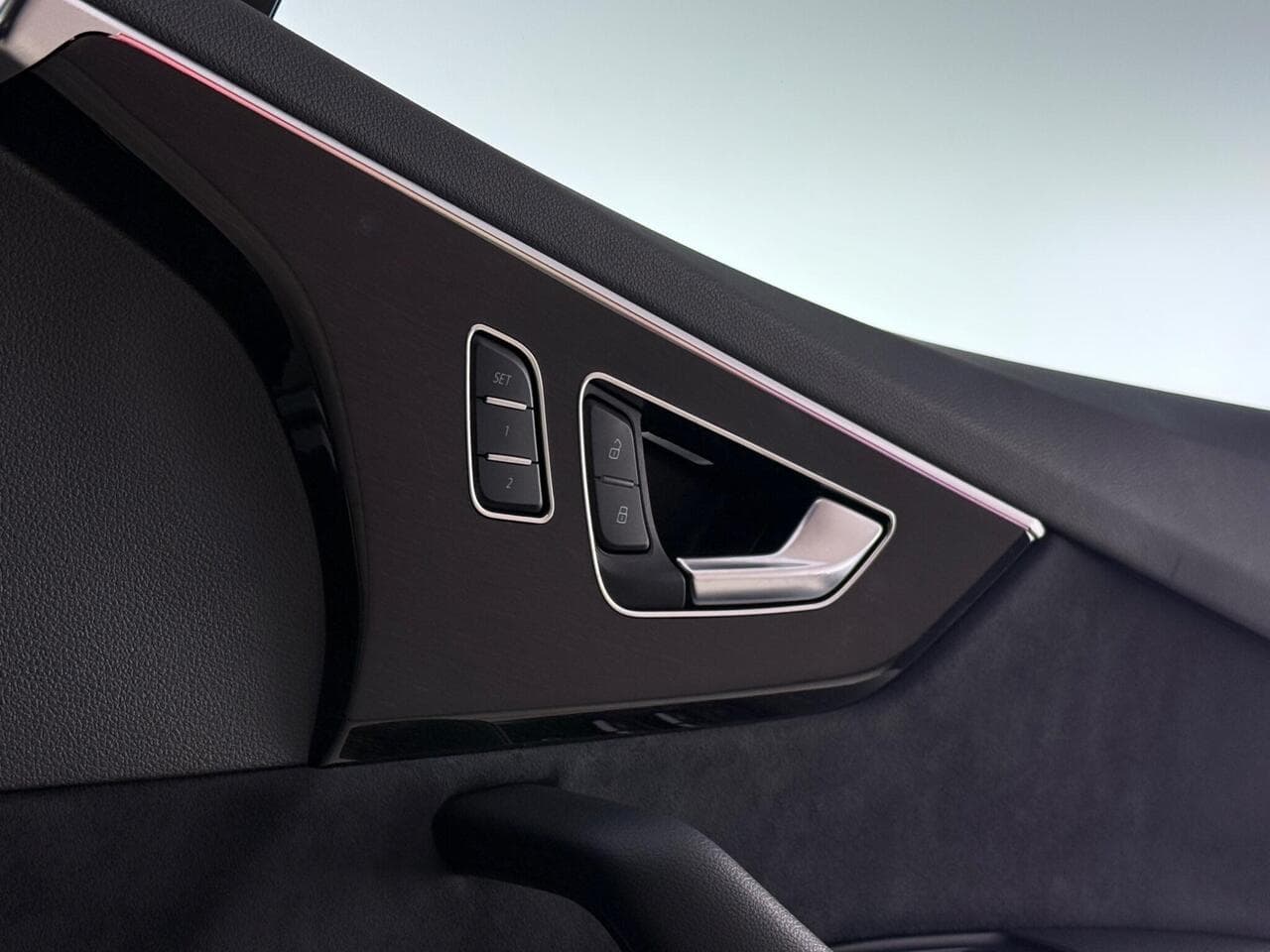 Audi Q7 thumbnail Misc Controls