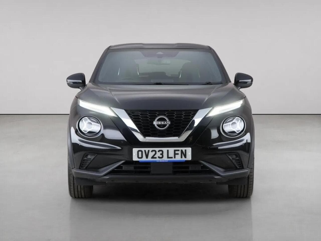Nissan Juke thumbnail Front