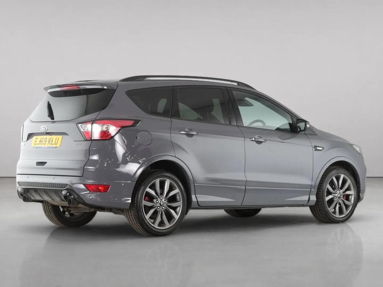 Ford Kuga thumbnail Rear Right