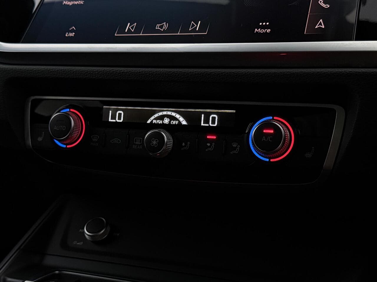 Audi Q3 thumbnail Infotainment System